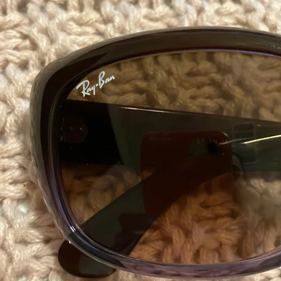 Women’s Ray-Ban Brown Sunglasses - Picture 4 of 8
